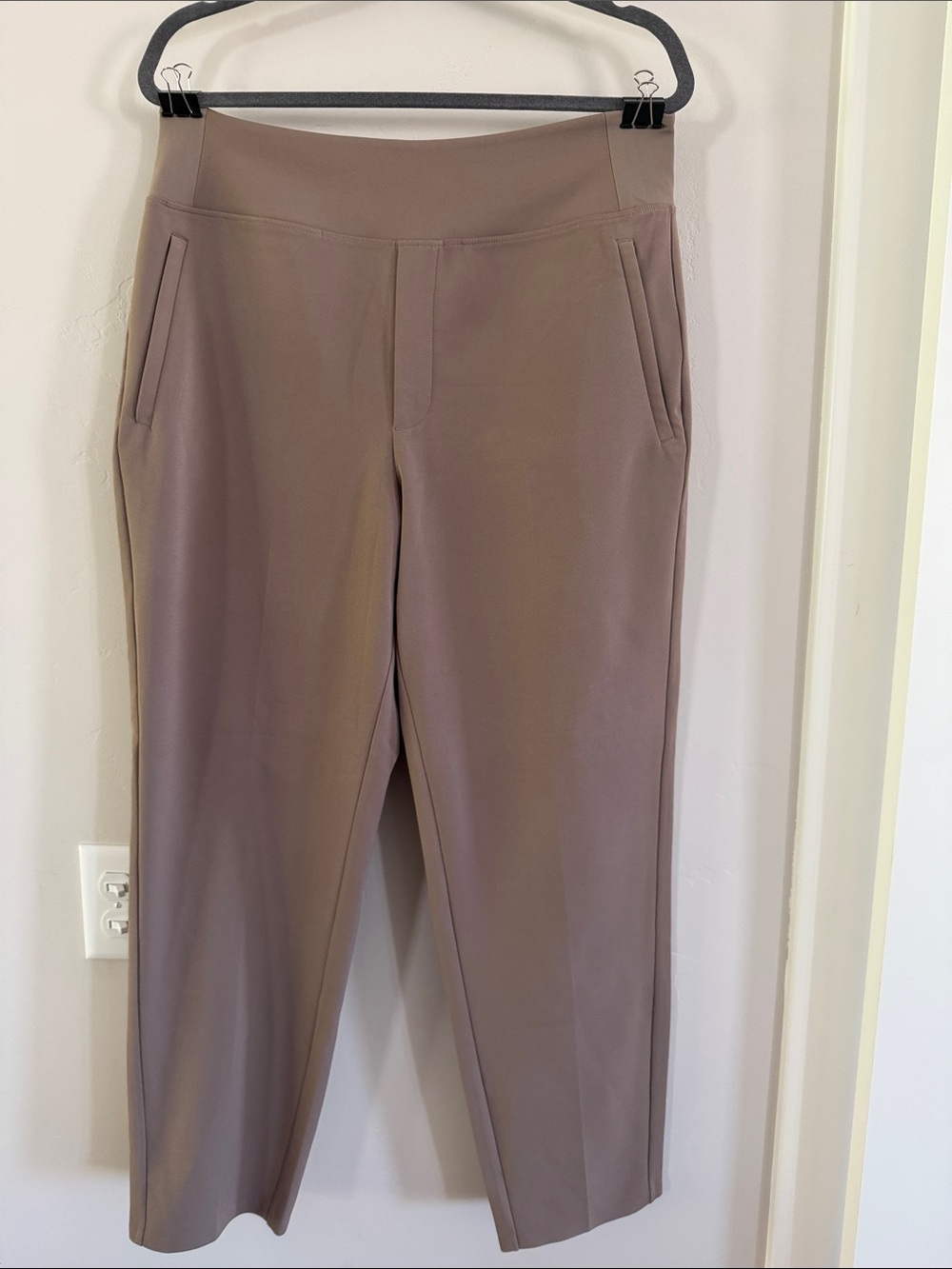 Athleta Endless Pull-On Pants in Taupe size 12 - Picture 1 of 3